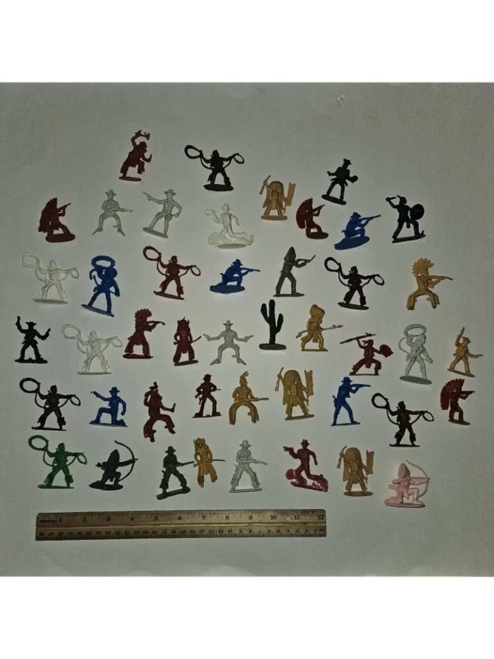 VTG 350+ pc Fort Apache Frontier Play Set Wood Build Cowboy Indian Play Mat READ